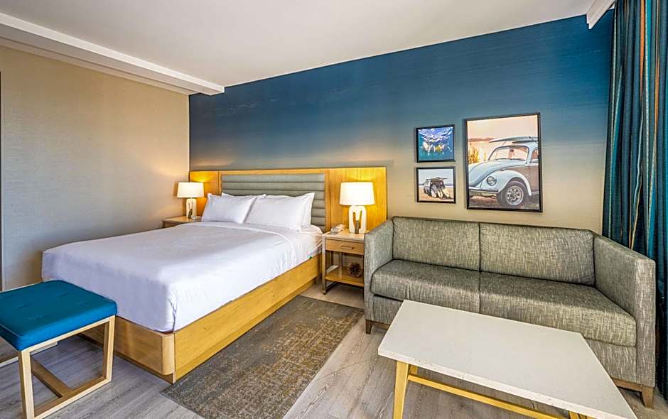 Inn at the Pier Pismo Beach, Curio Collection by Hilton