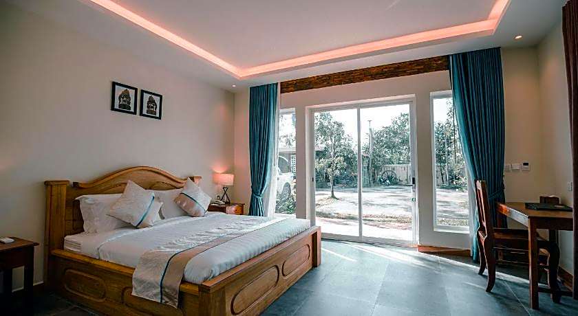 Sokchea Kampot Hotel