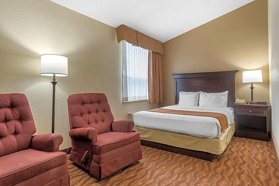 Comfort Inn At Thousand Hills