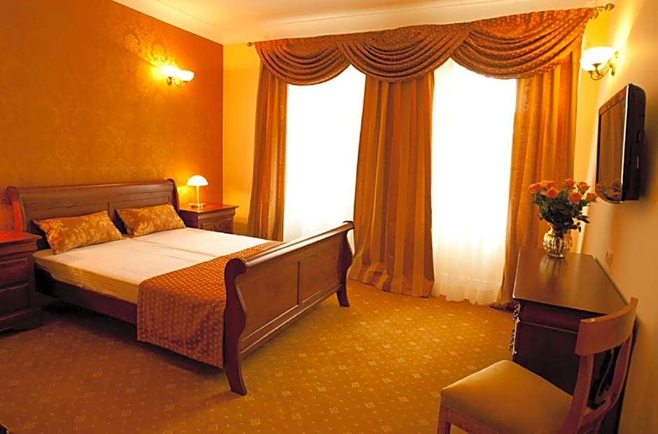 Hotel Kolegiacki