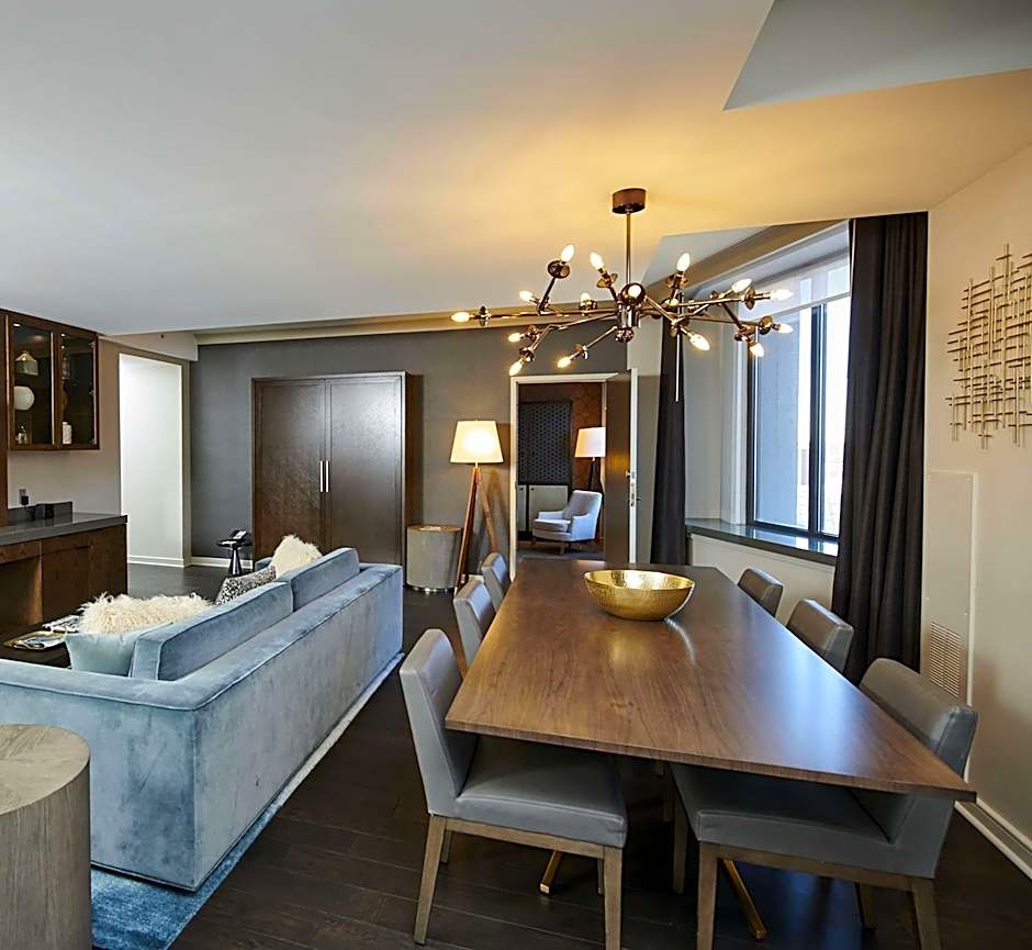 The Lofton Hotel Minneapolis, Tapestry Collection by Hilton