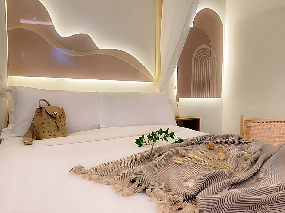Apple 1 Hotel Queensbay