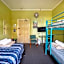 YHA Newcastle Beach