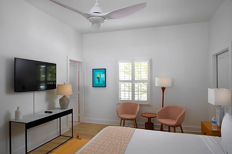 Paradise Inn