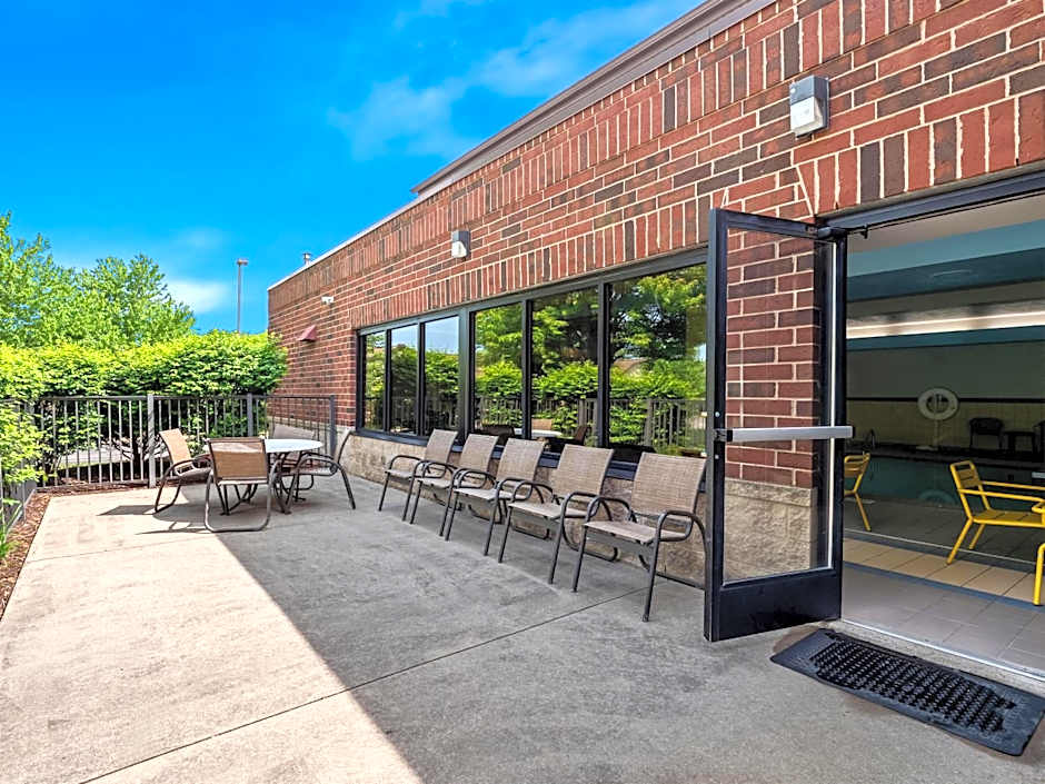 Hampton Inn & Suites East Lansing/Okemos