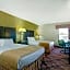 Days Inn & Suites by Wyndham Ridgeland