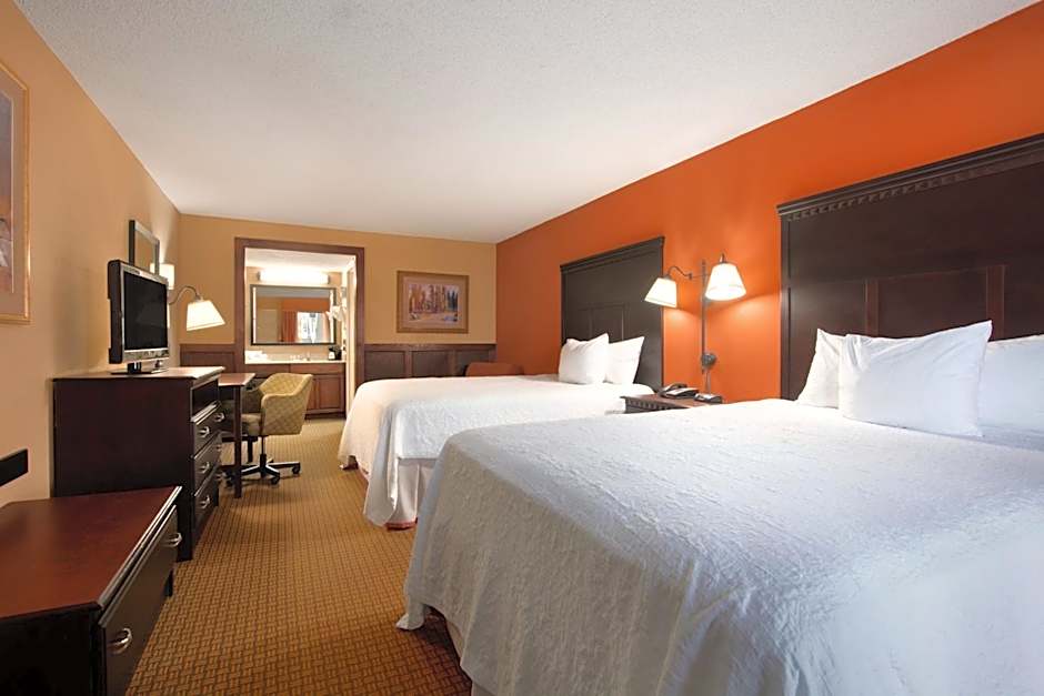 Days Inn by Wyndham Longview South