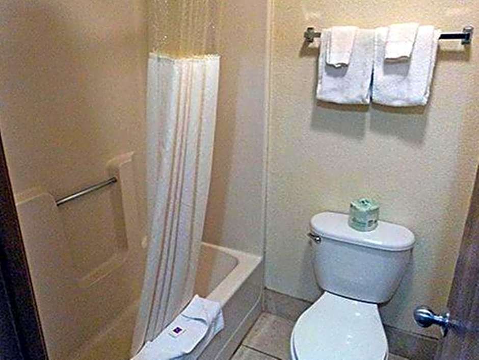 Motel 6-Moriarty, NM