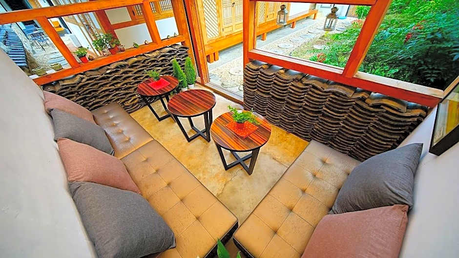 Hanok Midam – Jeonju, 