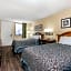 Days Inn by Wyndham College Park Airport Best Road