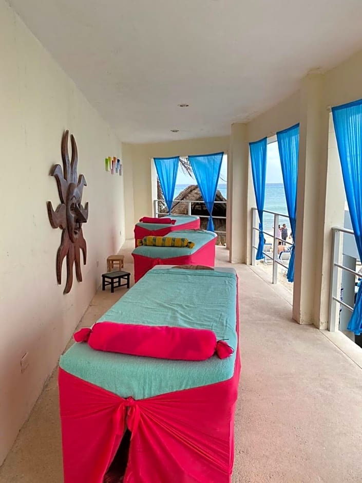 Playa Maya by MIJ - Beachfront Hotel