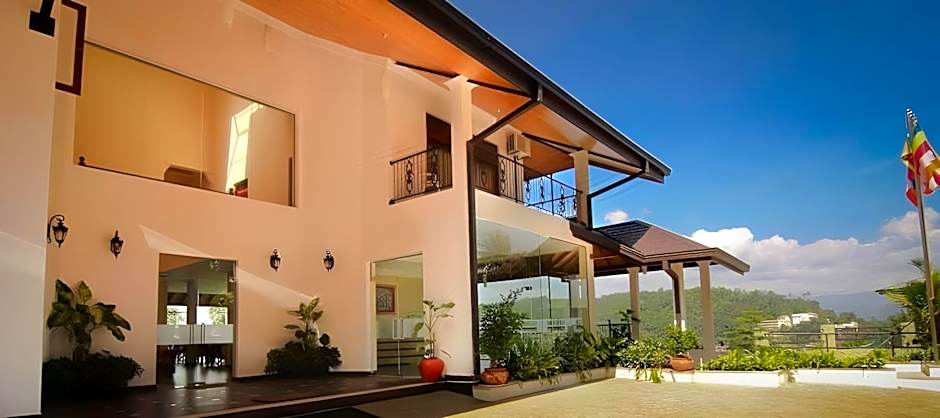 The Golden Crown Hotel