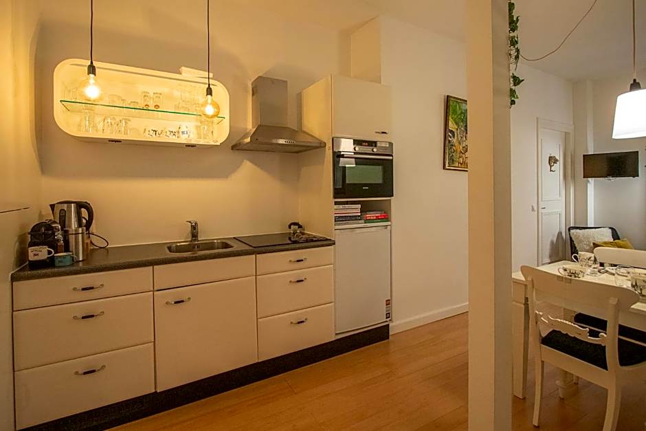 Lekkerwegbijleeuwen, 1 minuut naar hartje centrum