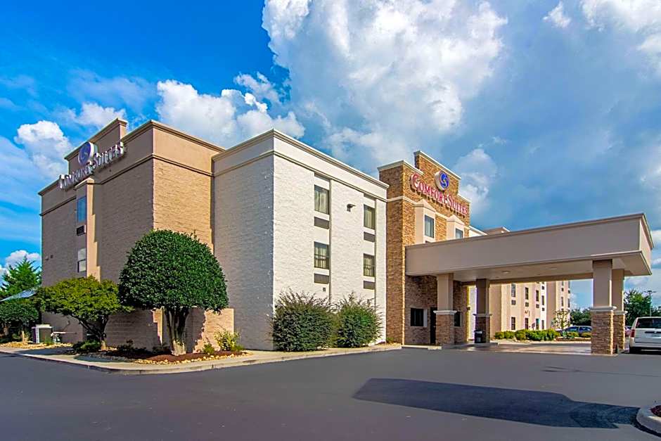 Comfort Suites Knoxville Airport