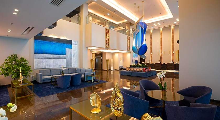 Centara West Bay Hotel & Residences Doha