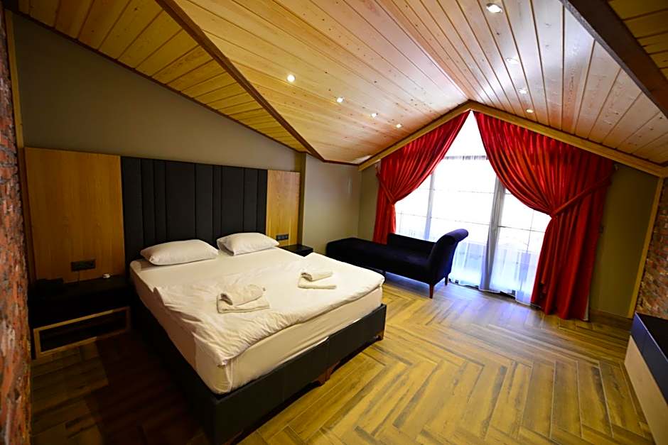 Inanlar Deluxe Hotel & Bungalow