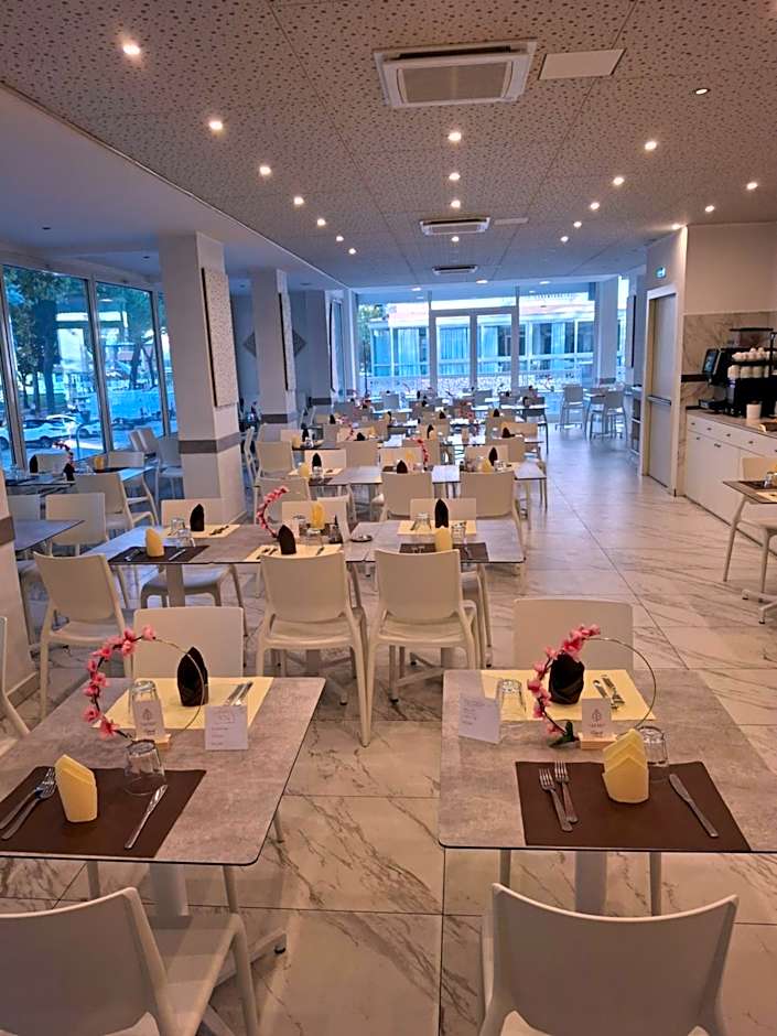 Hotel Caravel Park