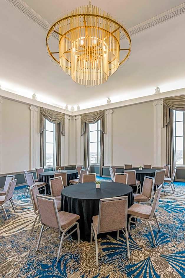 Hotel Elkhart, Tapestry Collection By Hilton