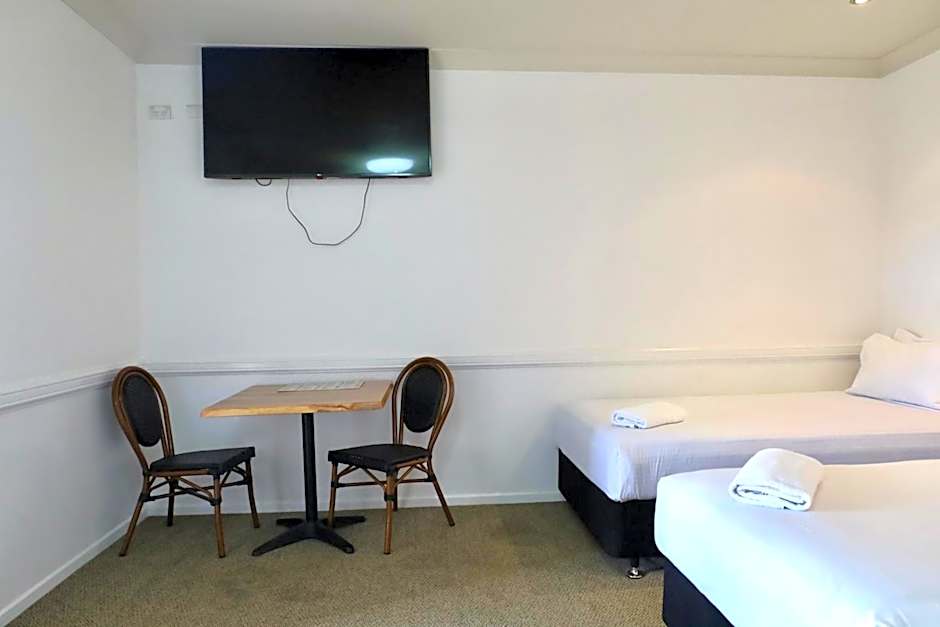 Park Avenue Hotel Motel
