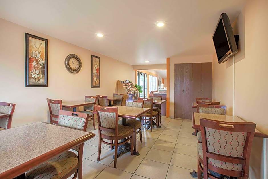 Knights Inn Greenburg