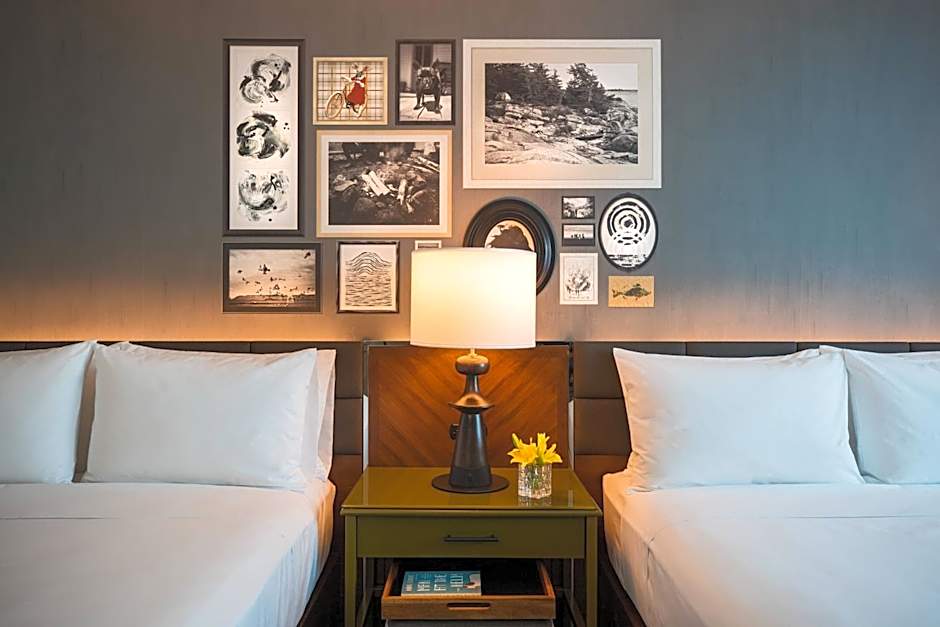 Renaissance by Marriott Minneapolis Bloomington Hotel