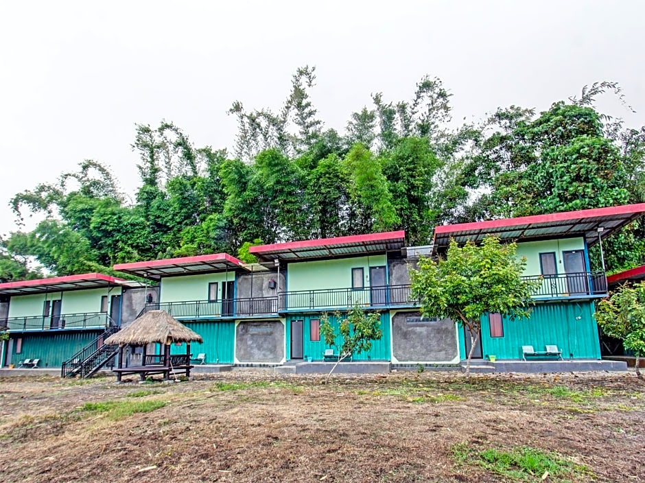 OYO 92090 Panorama Rinjani Lodge