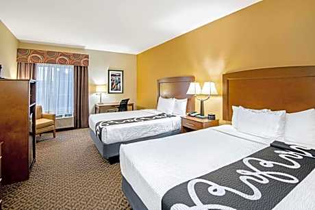 Deluxe Queen Room with Two Queen Beds