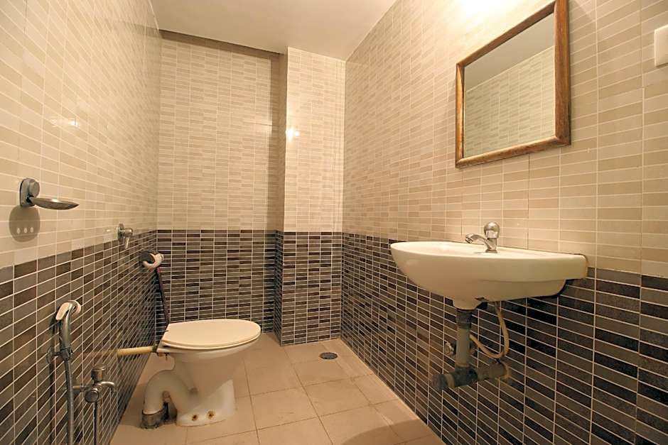 Round Cube Guest House