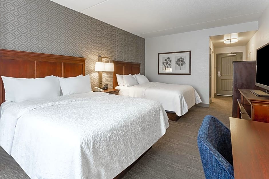 Hampton Inn & Suites Saratoga Springs Downtown