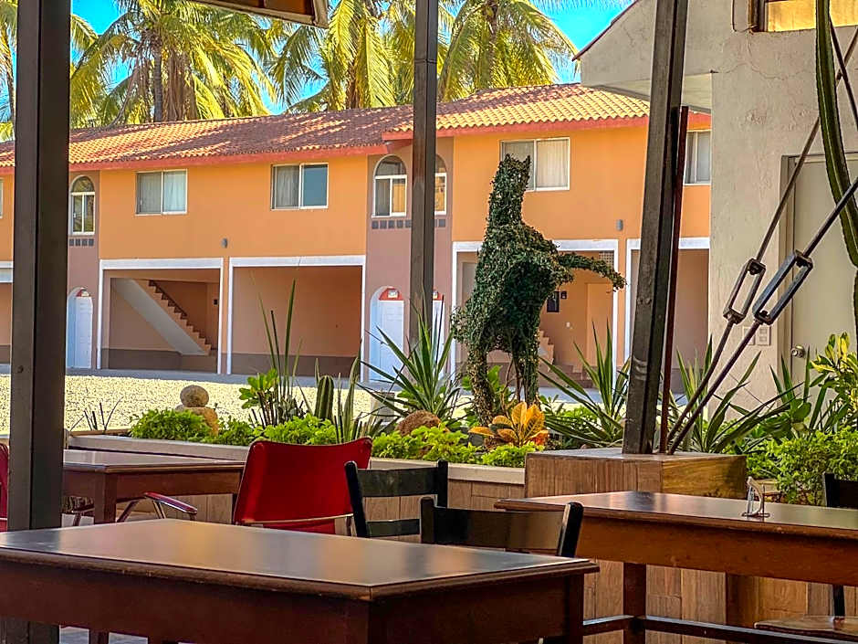 Hotel Oasis