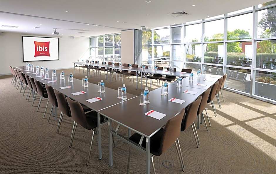 Ibis Melbourne Glen Waverley Hotel