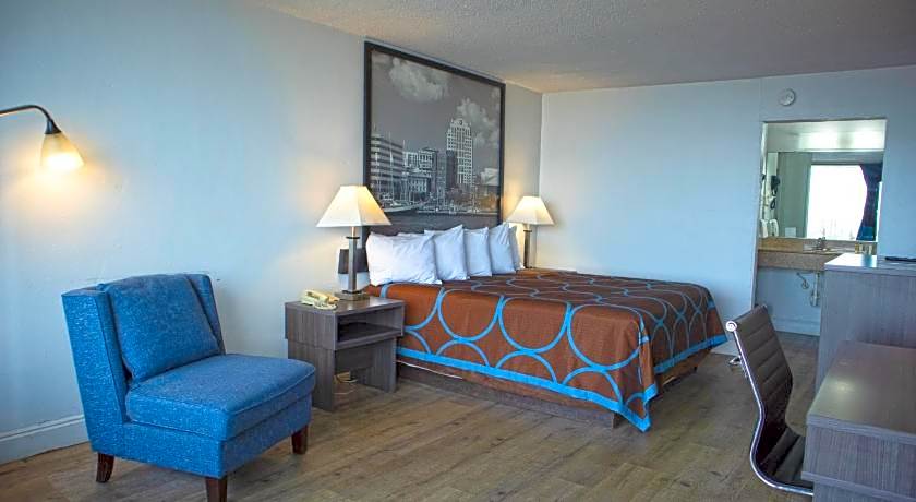 Super 8 by Wyndham Norfolk/Chesapeake Bay