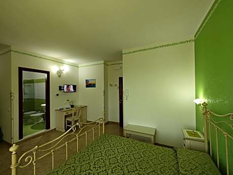 Triple Room with Balcony