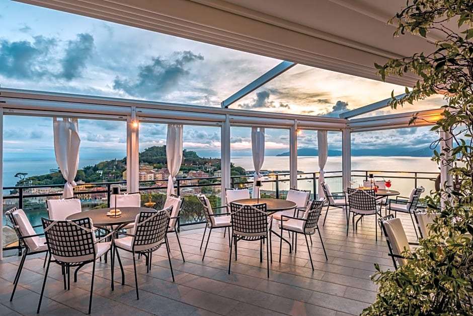 Hotel Vis a Vis