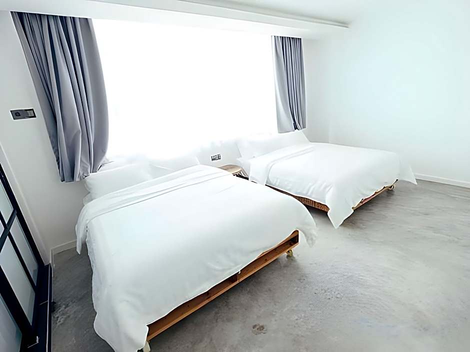 White Loft Hotel