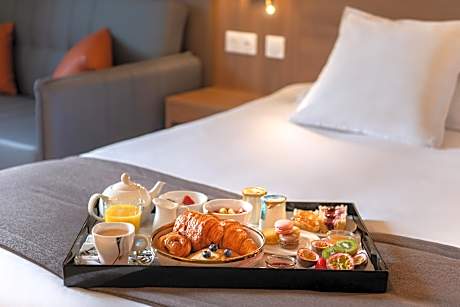 Standard Room - 1 Double Bed