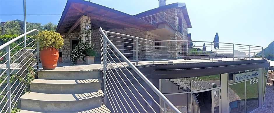 Vela di Soleville camere con e senza vista lago con ristorante & pizzeria