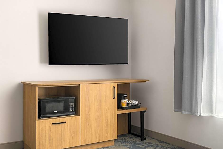 Hampton Inn & Suites Mystic
