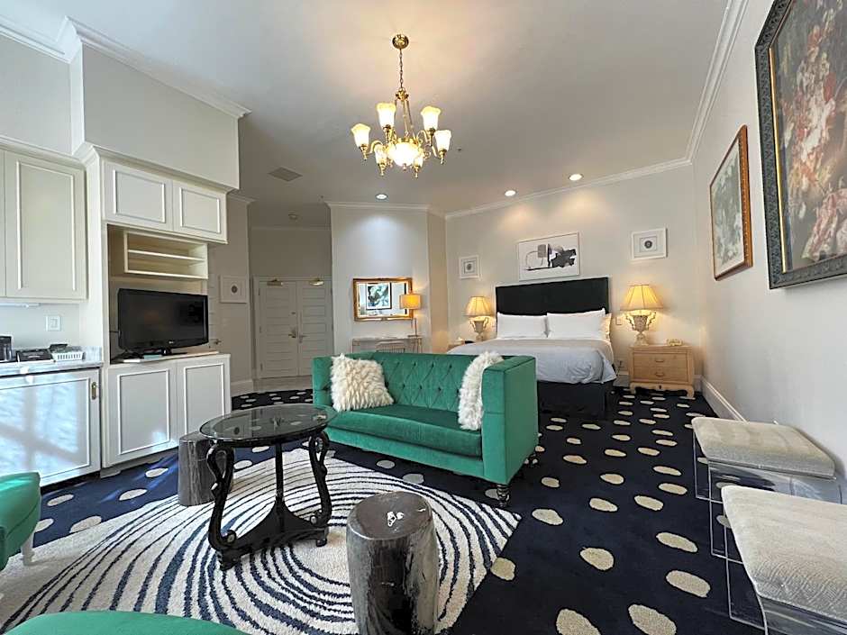 Sterling Hotel
