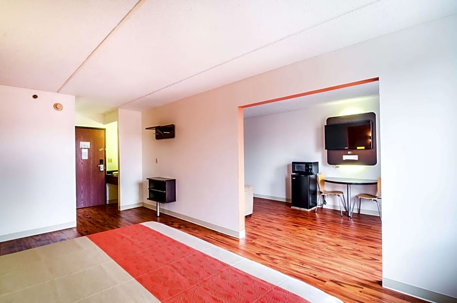 Motel 6-Lansing, IL - Chicago South