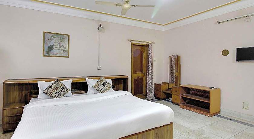 Pogl Brahmaputra Guest House by OYO Rooms – Guwahati, TX