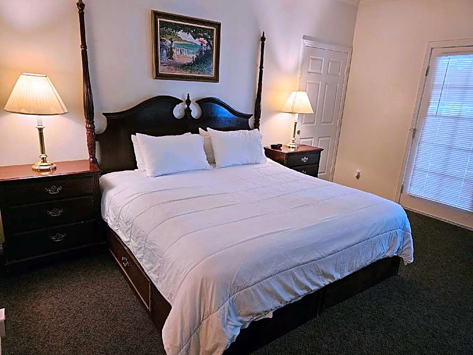 Photo 1 of 3 of Deluxe Cottage