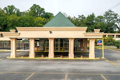 Rodeway Inn Newark