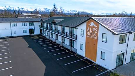 Alps Motel & Apartments