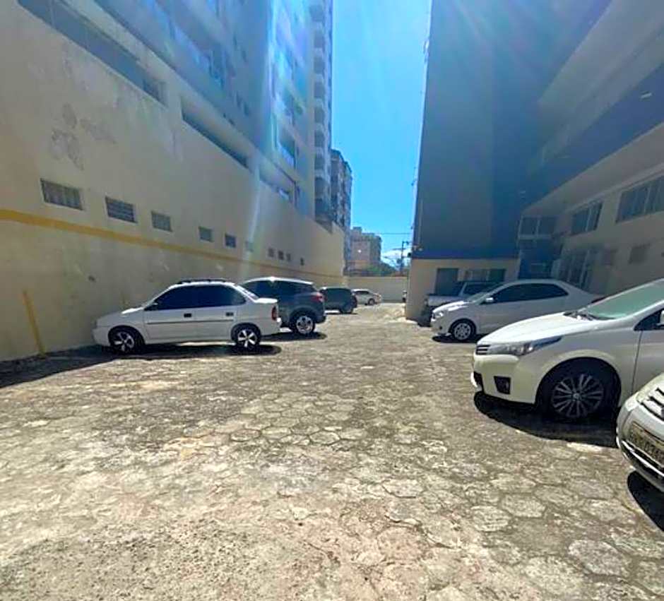 Apartamento Vista Mar 209 - 2 quartos - Praia do Morro - prédio frente Mar - varanda com vista mar - elevador - atravessou a avenida, já está na praia - com garagem - internet