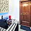 Poet's Theme Room, Free Parking