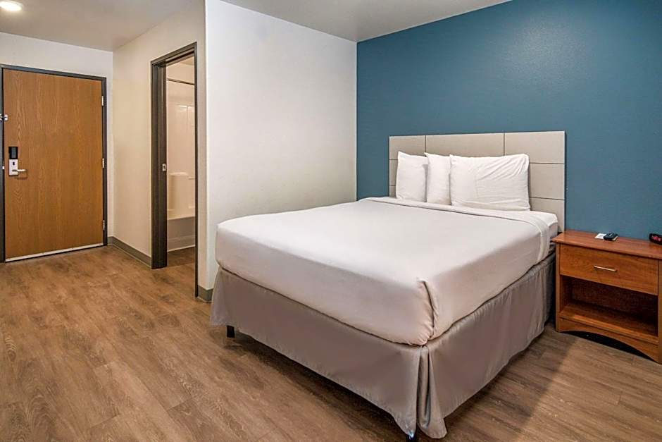 WoodSpring Suites Denton