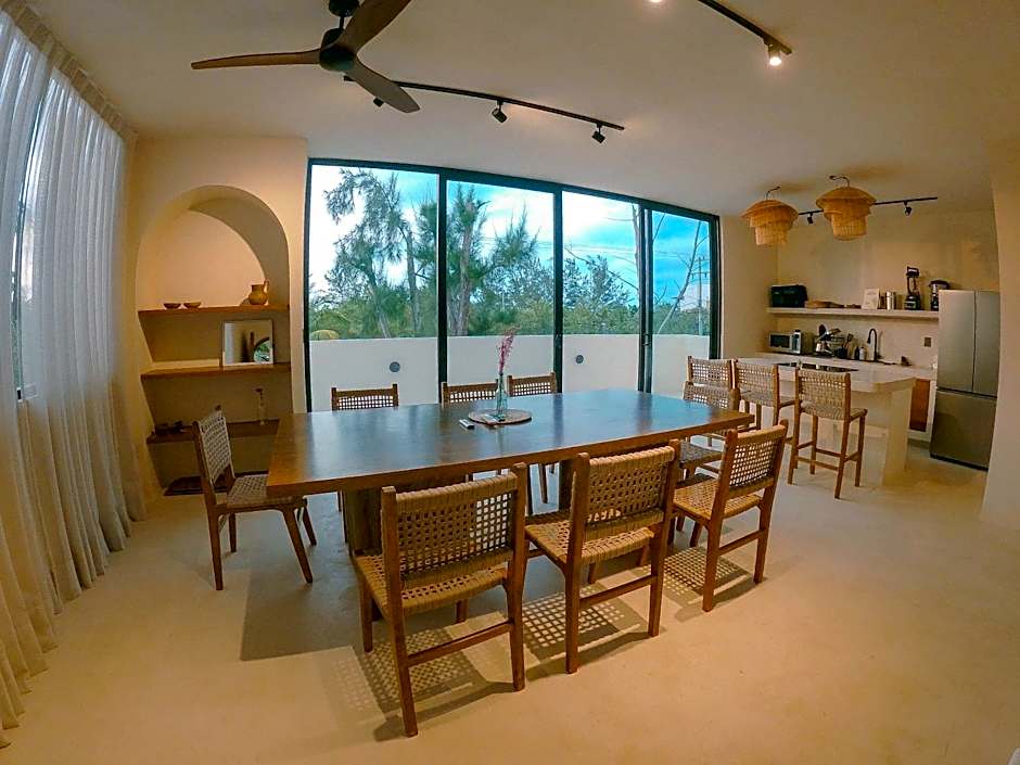 Casa Hood By the Sea