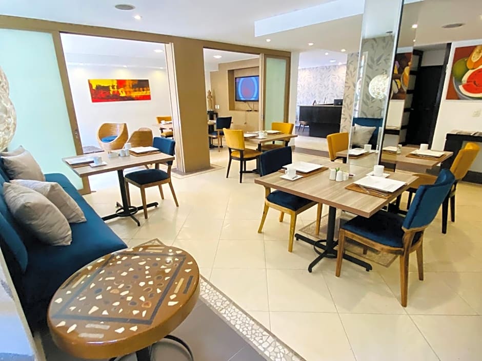 Hotel Retiro 84 by MIJ