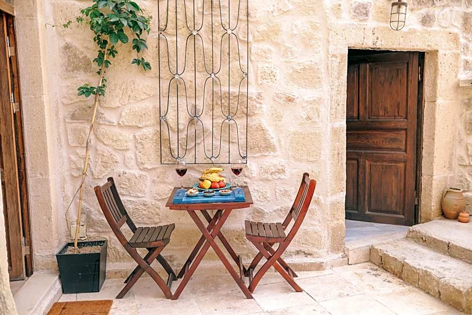 Elaa Cave Hotel
